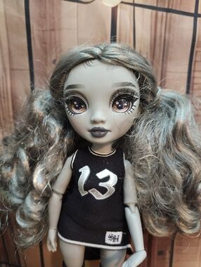 Shadow High Series 1 Nicole Steel fashion doll